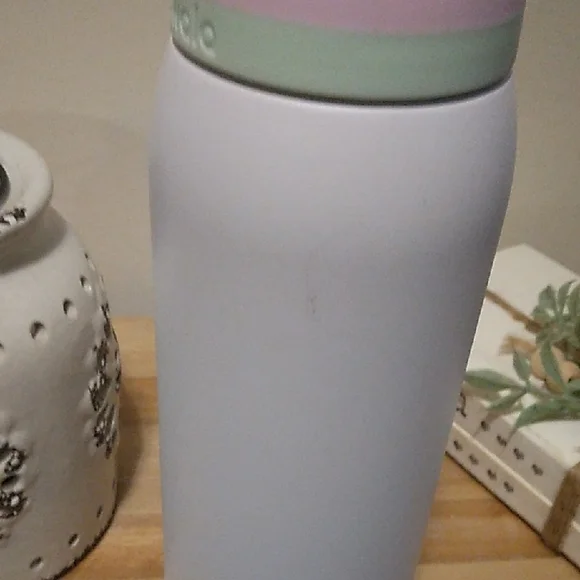 Owala 40 oz. Insulated Water Bottle - Picture 6 of 7